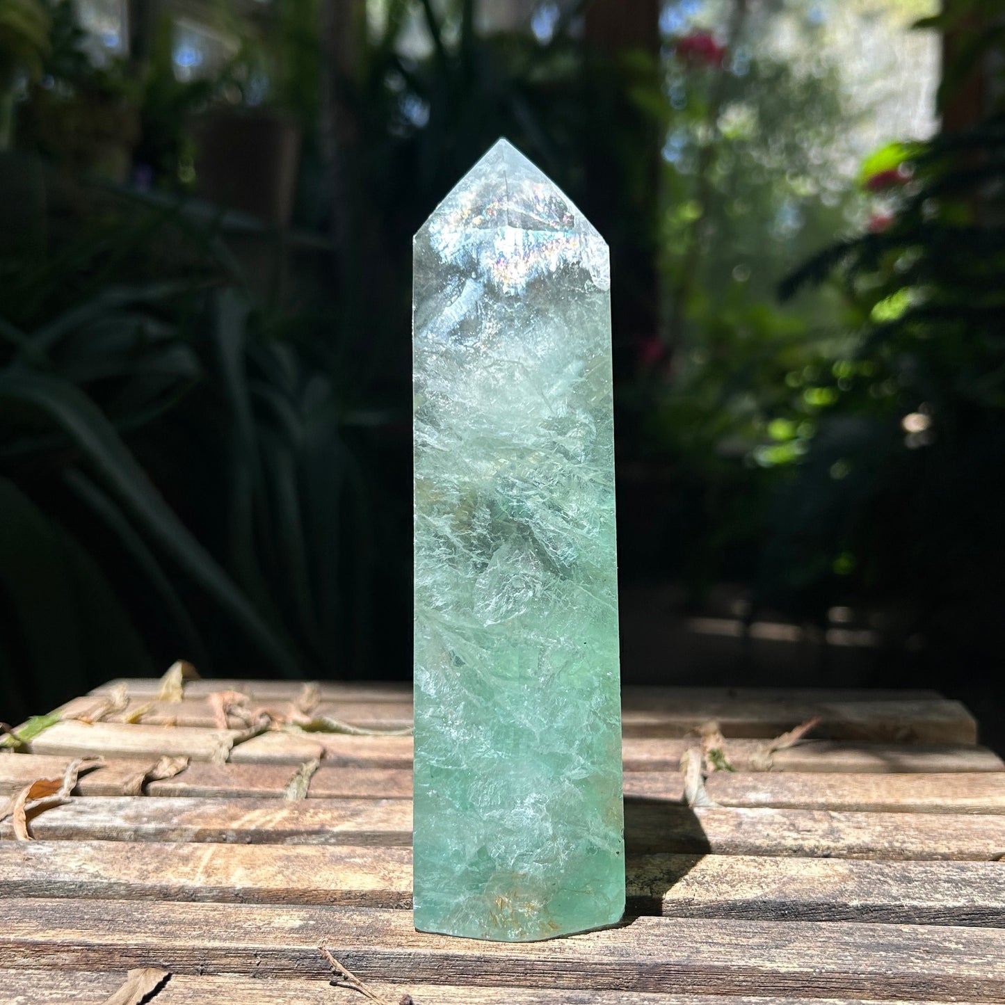 Fluorite Mint Green Tower (Rainbow Flash!)