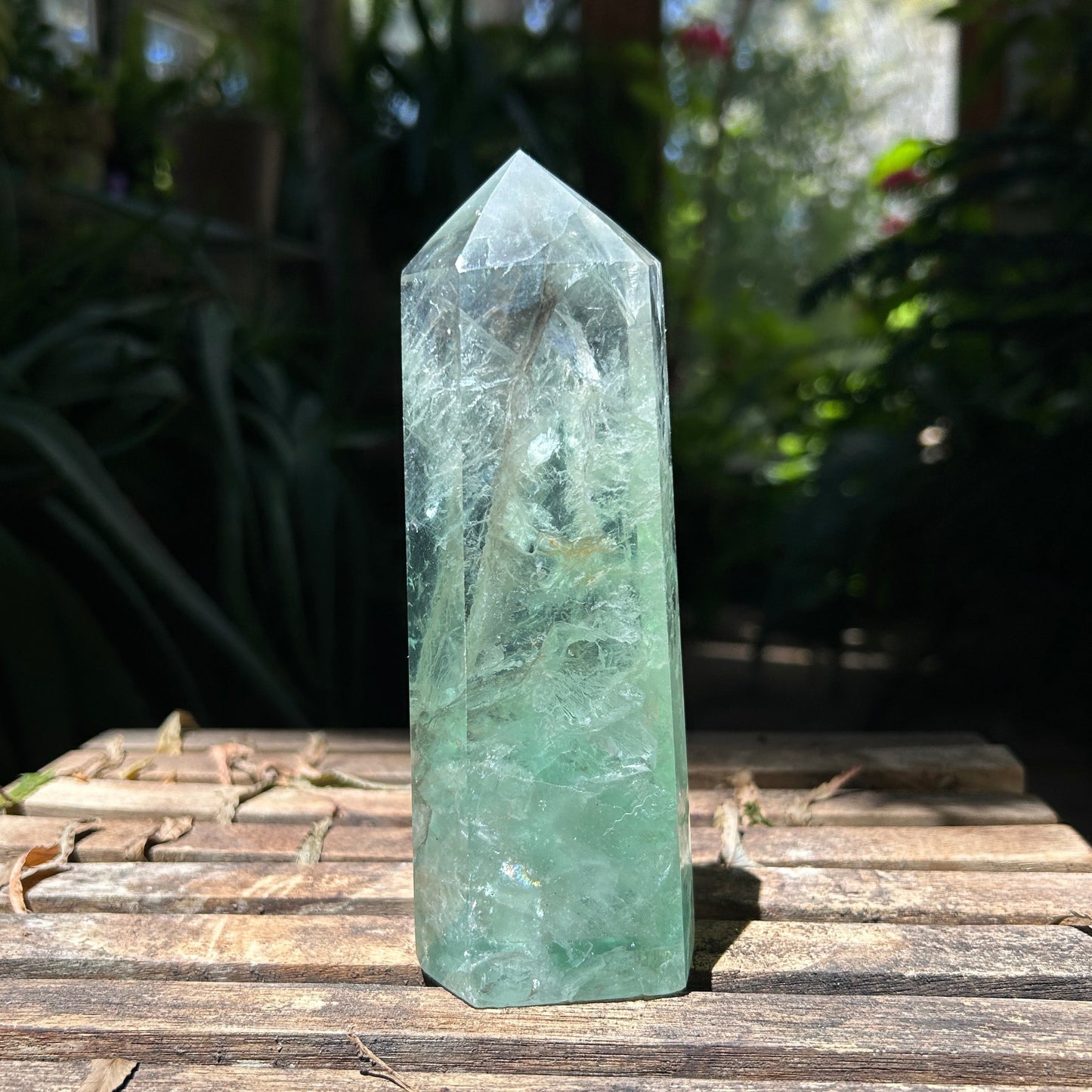 Fluorite Mint Green Tower (Rainbow Flash!)