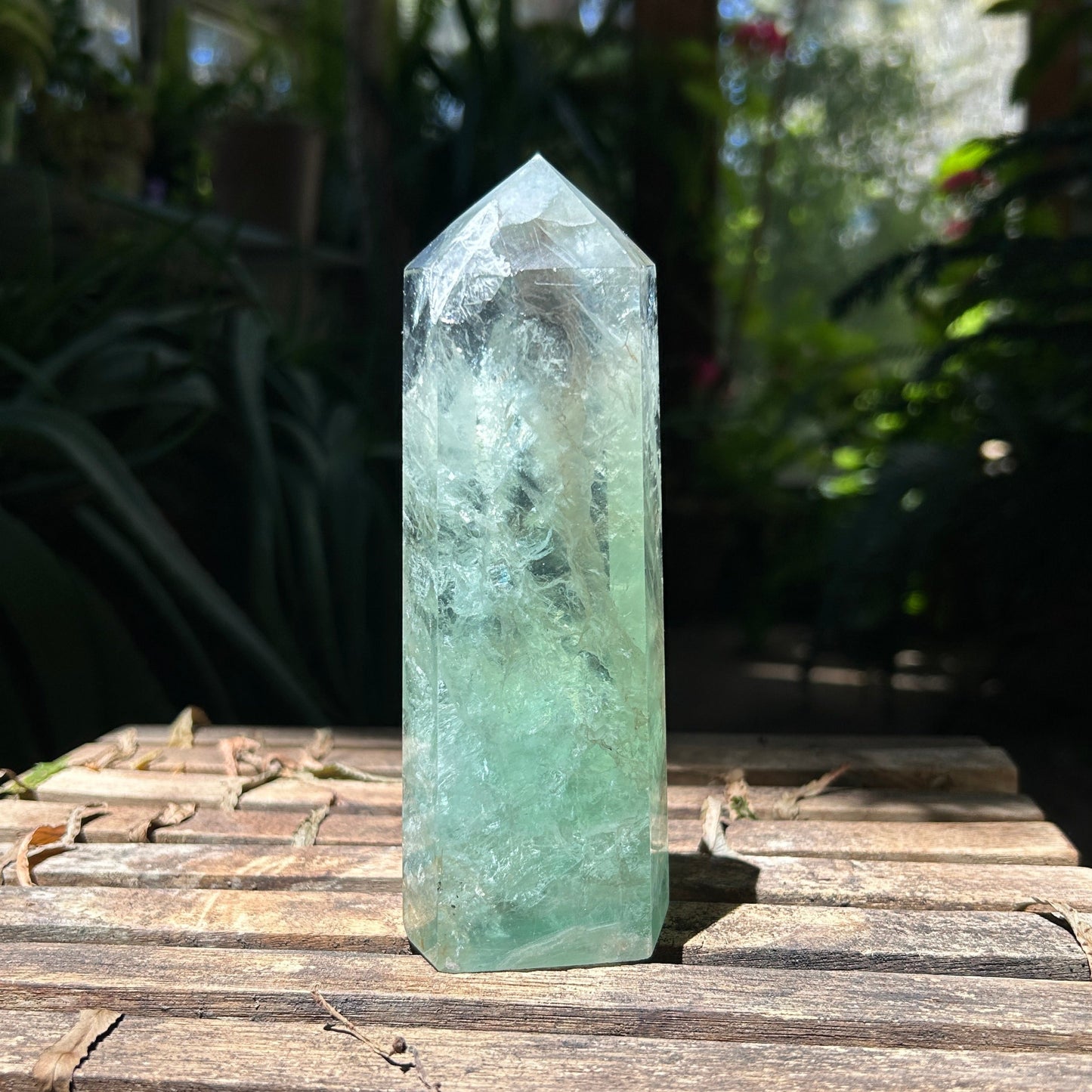 Fluorite Mint Green Tower (Rainbow Flash!)