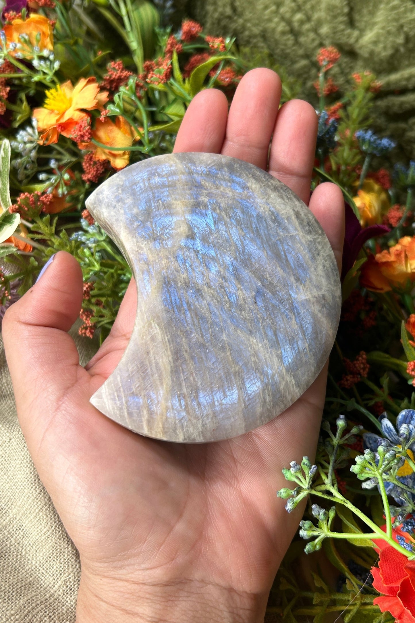 Moonstone Carving of the Moon (Flashy!)